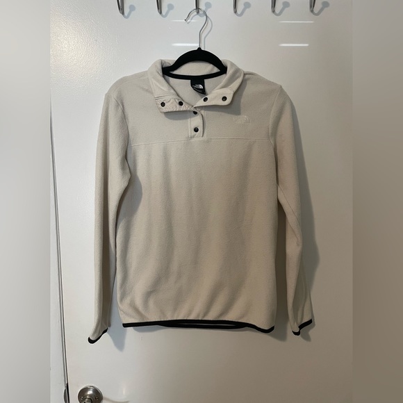 North Face Fleece Pullover - Picture 1 of 3